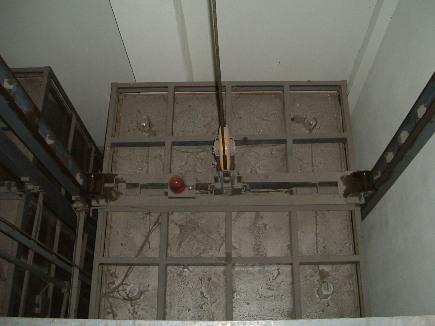 Material-Lift-sample-photo10